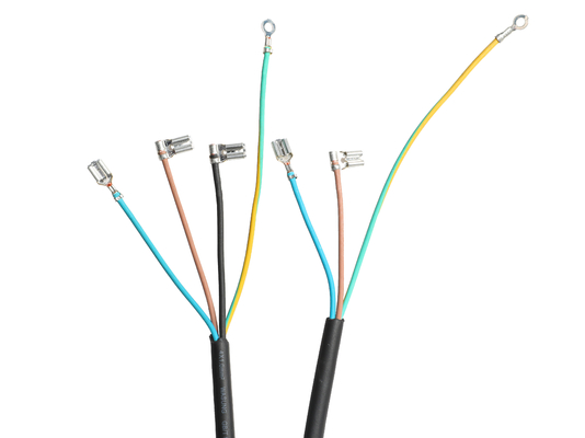 Обнажать провода кабеля и гофрируя шнур питания машины CX-2000A делая 3/4 ядра